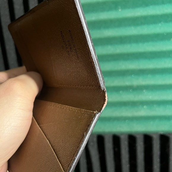 LV Card Holder - Picture 7 of 8